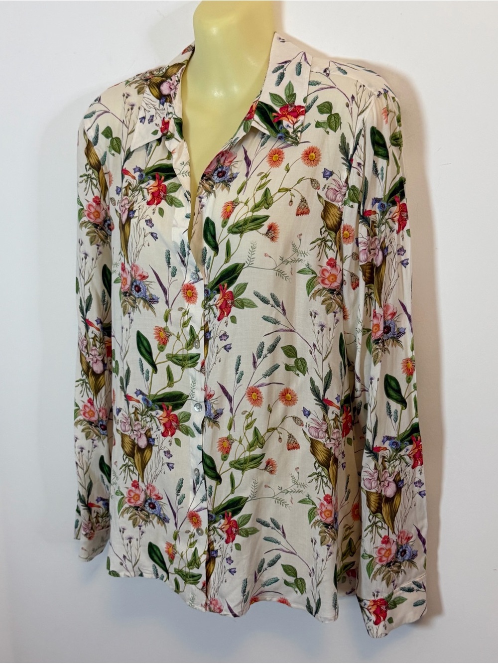 L'AGENCE Cream Floral Blouse with Pink and Yellow Blooms - Picture 4 of 8